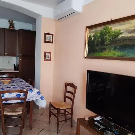 Dom wakacyjny Lazzarini Imperia Franco In Con Piscina Condivisa Gorleri