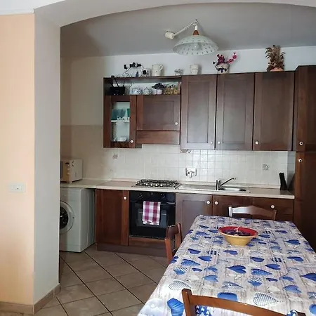 Holiday home Lazzarini Imperia Franco In Con Piscina Condivisa Gorleri