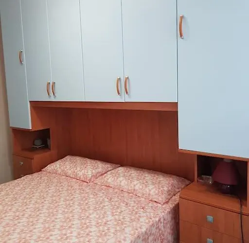 Lazzarini Imperia Franco In Con Piscina Condivisa Semesterbostad Gorleri